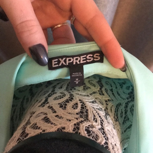 Express Portfolio Shirt - Picture 4 of 4